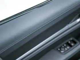 Porsche Taycan (2025) thumbnail 24