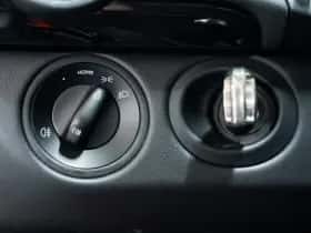 Porsche Cayman (2011) thumbnail 28