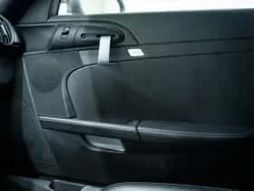 Porsche Cayman (2011) thumbnail 38
