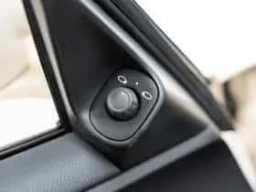 Porsche Boxster (2011) thumbnail 28
