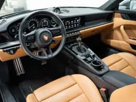 Porsche 911 (2022) thumbnail 20