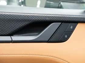 Porsche 911 (2022) thumbnail 25