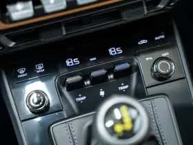 Porsche 911 (2022) thumbnail 41