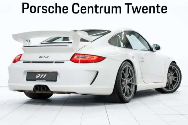 Porsche 911 (2009) thumbnail 3