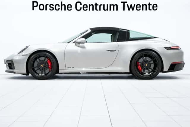 Porsche 911 (2022) thumbnail 6
