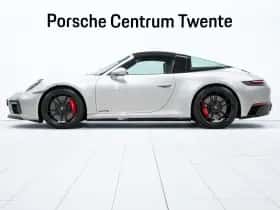 Porsche 911 (2022) thumbnail 6