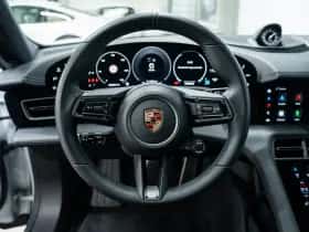 Porsche Taycan (2024) thumbnail 23