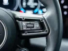 Porsche Taycan (2024) thumbnail 37