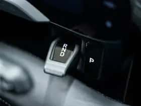 Porsche Taycan (2024) thumbnail 40