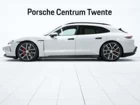 Porsche Taycan (2024) thumbnail 5
