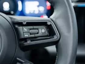 Porsche Macan (2026) thumbnail 35