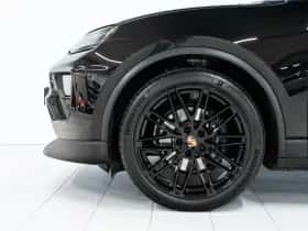 Porsche Macan (2026) thumbnail 6