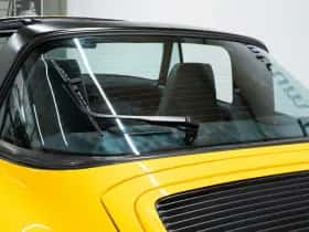 Porsche 911 (1990) thumbnail 18