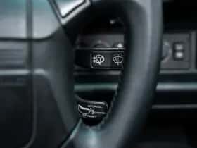 Porsche 911 (1990) thumbnail 35