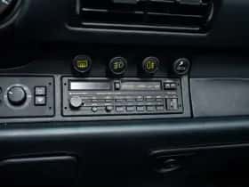 Porsche 911 (1990) thumbnail 39