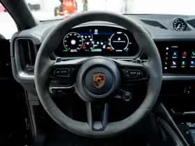 Porsche Cayenne (2024) thumbnail 23