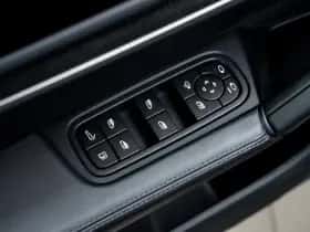 Porsche Cayenne (2024) thumbnail 29