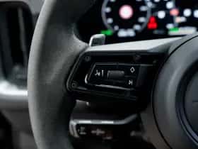 Porsche Cayenne (2024) thumbnail 37