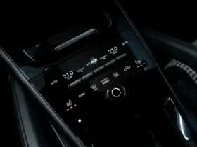 Porsche Cayenne (2024) thumbnail 48