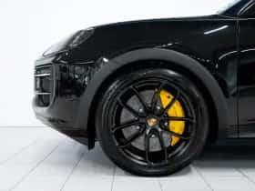Porsche Cayenne (2024) thumbnail 6