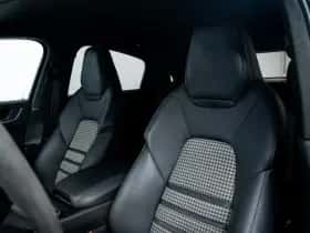 Porsche Cayenne (2024) thumbnail 8