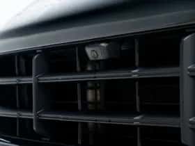 Porsche Cayenne (2024) thumbnail 10
