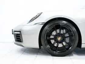 Porsche 911 (2020) thumbnail 6