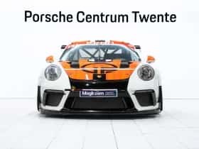 Porsche 911 (2018) thumbnail 2