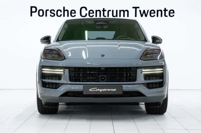 Porsche Cayenne (2026) thumbnail 2