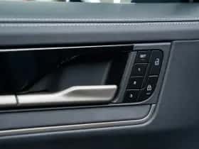 Porsche Cayenne (0) thumbnail 28