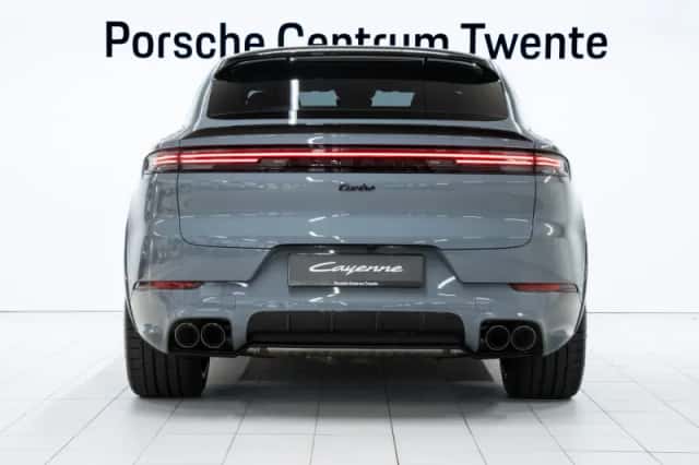 Porsche Cayenne (2026) thumbnail 4