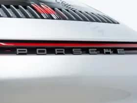 Porsche 911 (2023) thumbnail 20