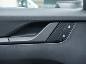 Porsche 911 (2023) thumbnail 27