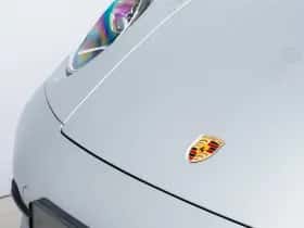 Porsche 911 (2023) thumbnail 10