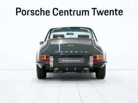 Porsche 911 (1971) thumbnail 4