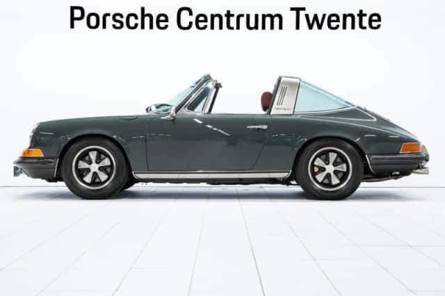 Porsche 911 (1971) thumbnail 5
