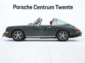 Porsche 911 (1971) thumbnail 5