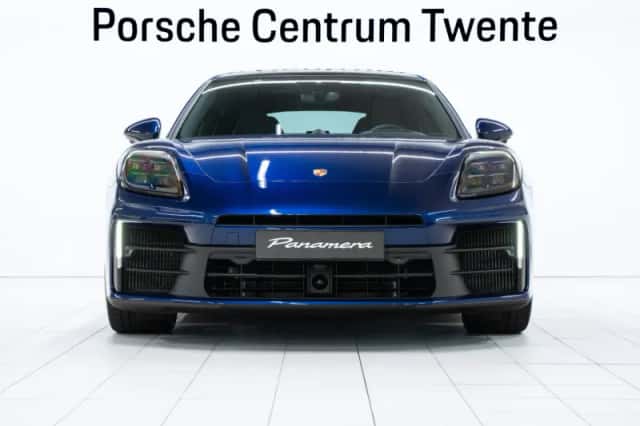 Porsche Panamera (2024) thumbnail 2