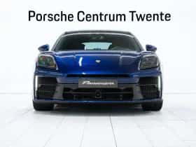 Porsche Panamera (2024) thumbnail 2