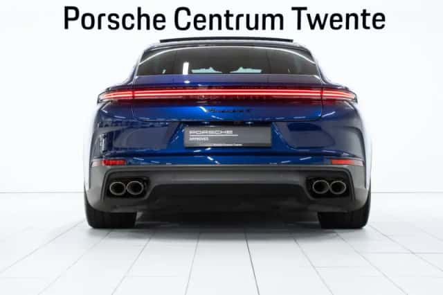 Porsche Panamera (2024) thumbnail 4