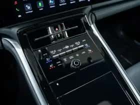 Porsche Panamera (2024) thumbnail 48