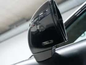 Porsche Taycan (2023) thumbnail 15