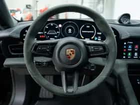 Porsche Taycan (2023) thumbnail 23