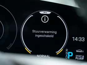 Porsche Taycan (2023) thumbnail 37