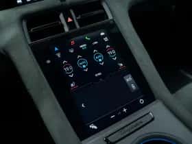 Porsche Taycan (2023) thumbnail 48
