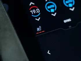 Porsche Taycan (2023) thumbnail 49