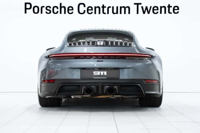 Porsche 911 (2026) thumbnail 4