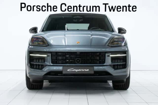 Porsche Cayenne (2026) thumbnail 2