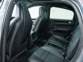 Porsche Cayenne (0) thumbnail 27
