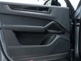Porsche Cayenne (0) thumbnail 30